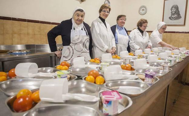 Las Hijas de la Caridad de San Vicente de Paul gestionan el comedor social Virgen de la Acogida.