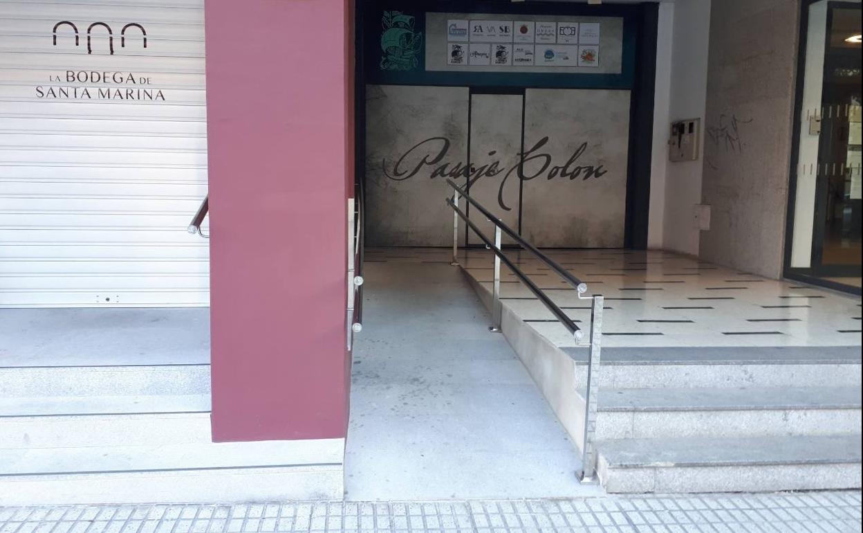 El pasaje de Colón en Badajoz soluciona su problemática de accesibilidad