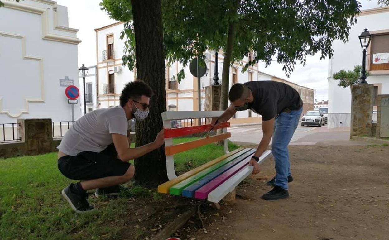 Olivenza visibiliza la lucha contra la LGTBIfobia en un acto de convivencia y reivindicación
