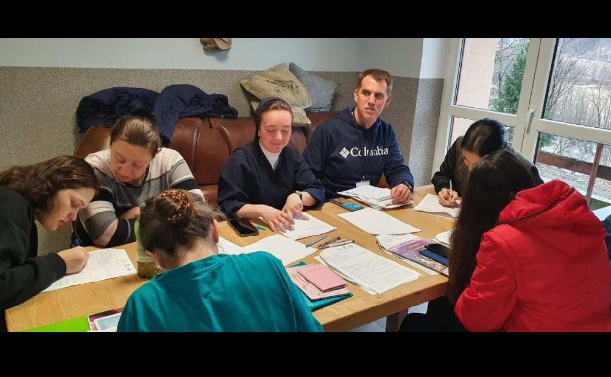 Fundación 'la Caixa' ha colaborado con la Fundación Ubuntu para la acogida de ciudadanos ucranianos