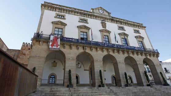 Cáceres destina 177.000 euros para la compra de viviendas a víctimas de violencia de género