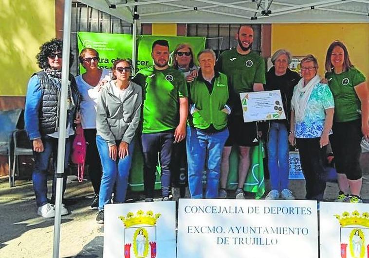 El torneo de petanca benéfico de Trujillo recauda 640 euros para la AECC