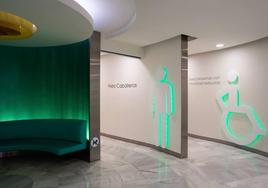 Dispone de aseos para personas con movilidad reducida