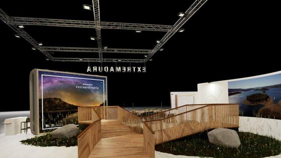 El stand de Extremadura en Fitur incorpora por primera vez bucles magnéticos