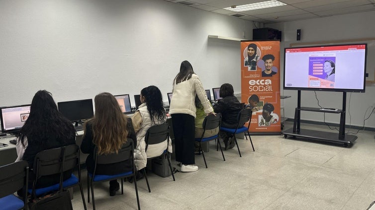 80 extremeñas víctimas de violencia de género mejoran su vida laboral y social gracias a 'Mujer Avanza'