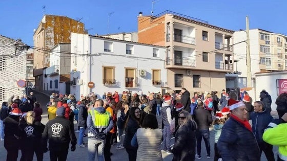 Talayuela celebra la IX narcha solidaria a favor de Valencia