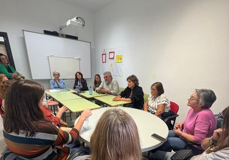 La Diputación de Cáceres y Aupex impulsan 'Un Mundo de Oportunidades' en cinco municipios rurales