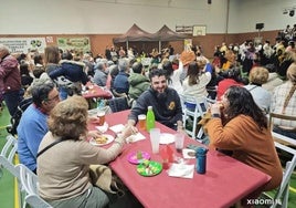 Contó con stands de entidades sociales y asociaciones, reforzando su carácter participativo, solidario y comunitario.