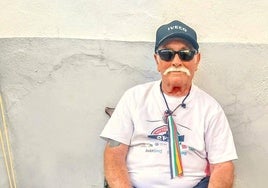 Manolo el 'Cohetero' durante las ferias agosteñas de 2025.