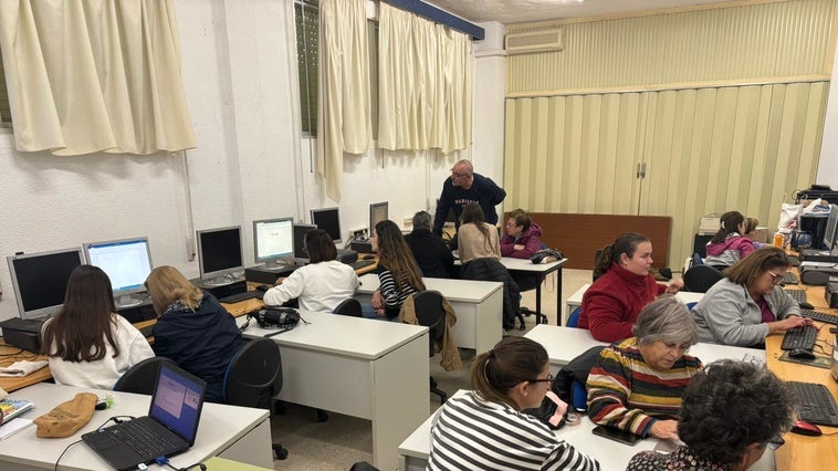 'Dando calor (color) a tu casa' lucha contra la exclusión social en los barrios de Badajoz