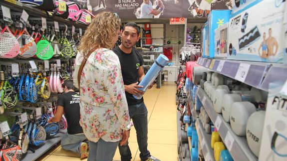 La Fundación Secretariado Gitano participa en el programa.