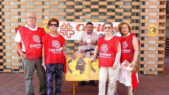 Algunos d elos voluntarios de Cáritas en Navalmoral de la Mata.
