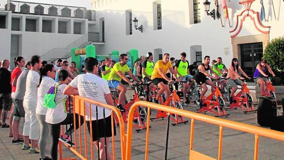 Un mes cargado de festivales y campamentos solidarios