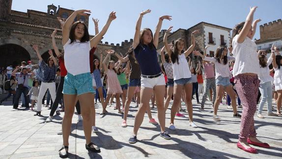 'Flashmob' en Cáceres.