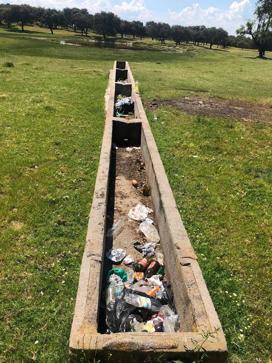 Un ejemplo de la basura en la dehesa