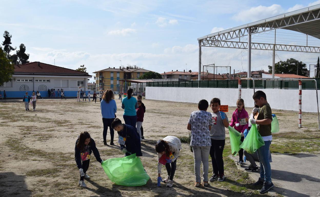Alumnos del Gonzalo Encabo forman 'La Patrulla del Medio Ambiente'