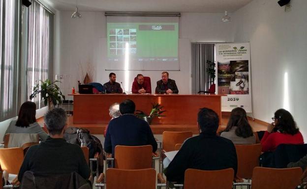 AUPEX y la Oficina Extremadura 2030 comparten los resultados de la «Red municipal de participación y concienciación social sobre la economía verde y el patrimonio natural en Extremadura»