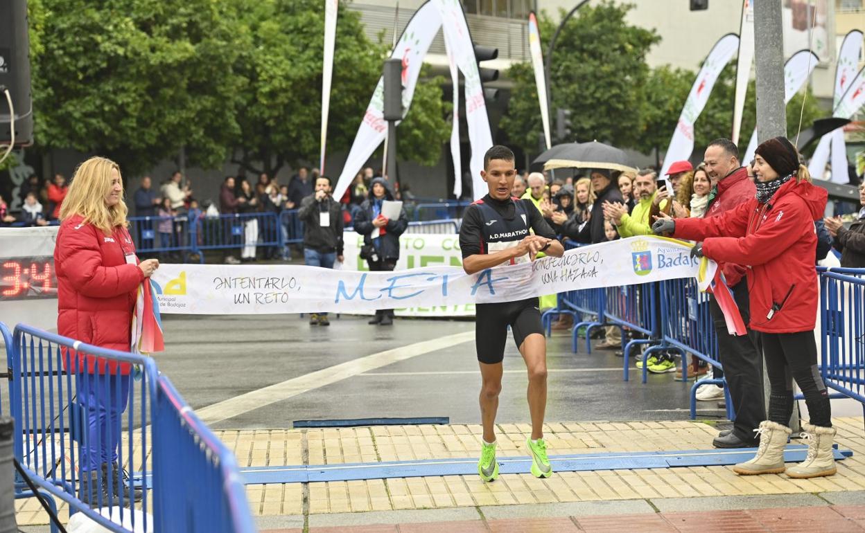 Houssame Benabbou ganó hace una semana la Media Maratón Elvas-Badajoz