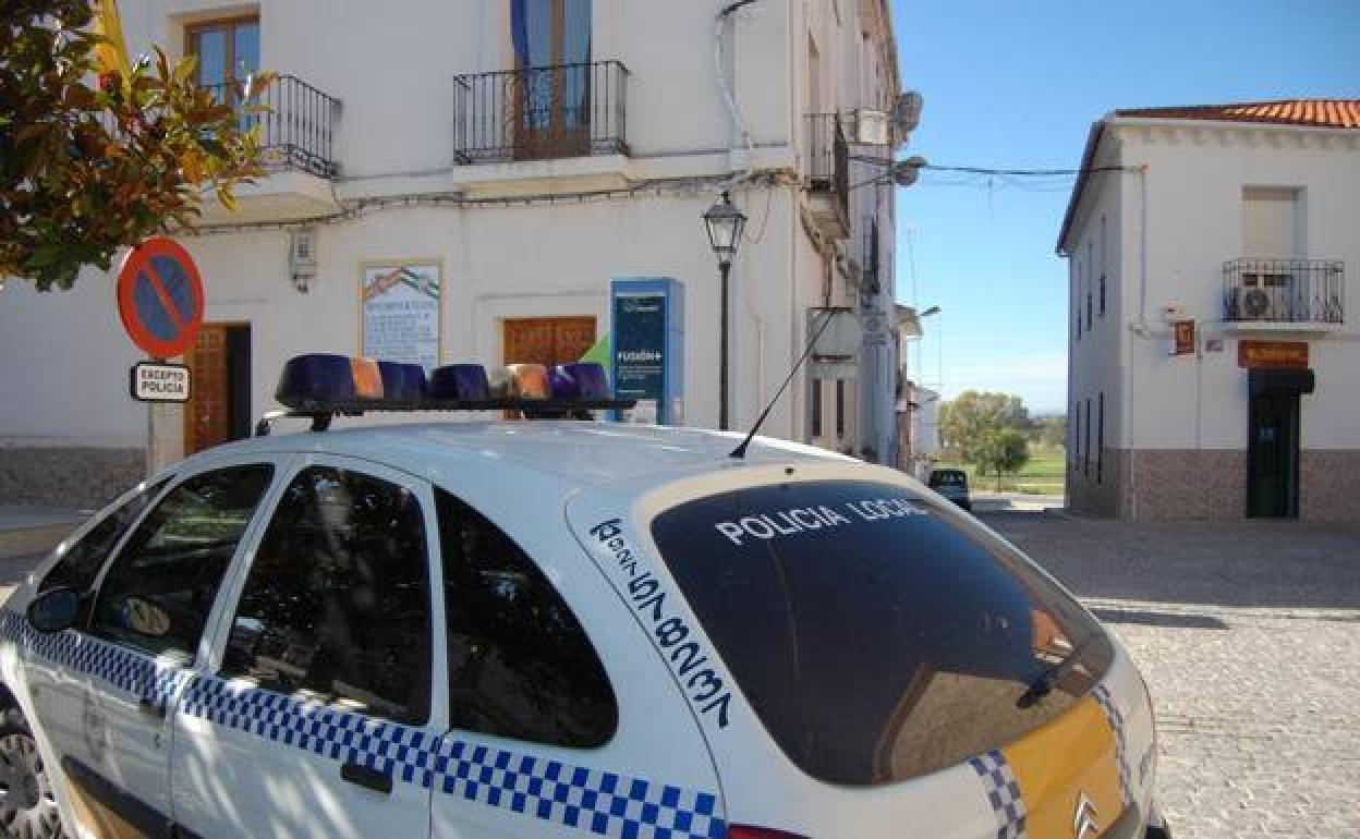 La Policía Local de Talayuela detiene a un hombre tras el robo en una vivienda