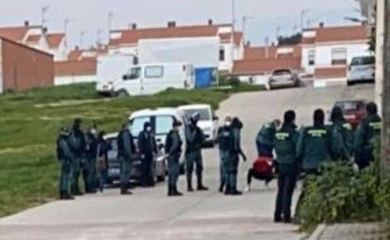 La Guardia Civil lleva a cabo una operación por robo en Talayuela y Majadas