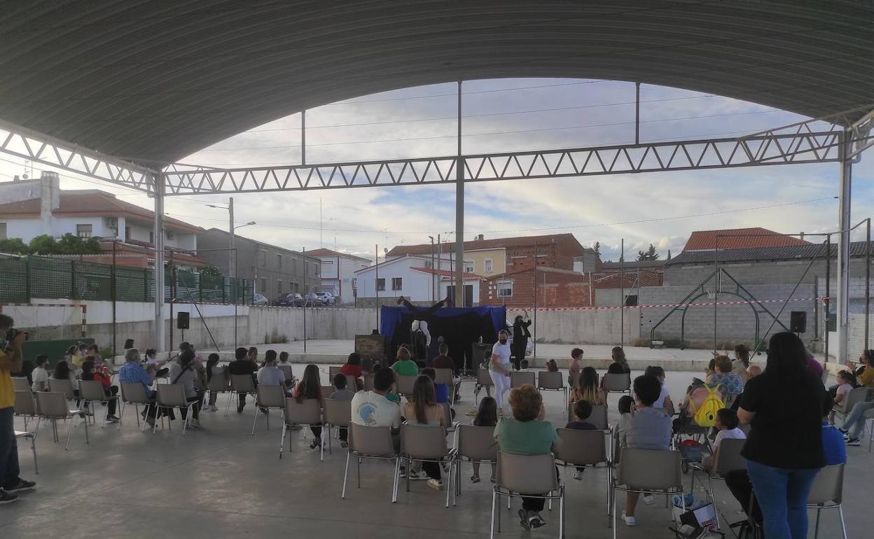 Nosolocirco premia a la familia Aragón