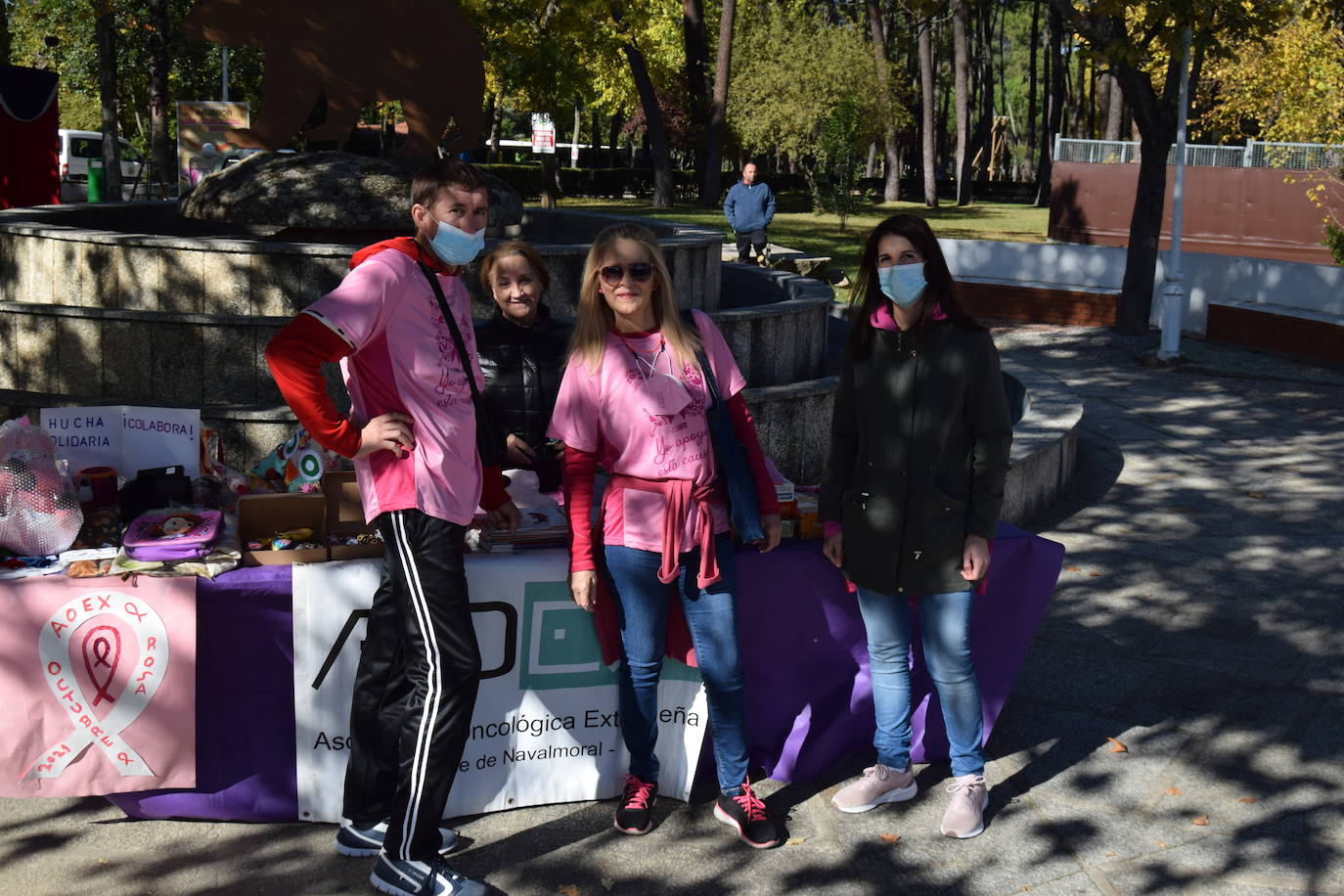 Fotos: Talayuela se vuelve a teñir de rosa