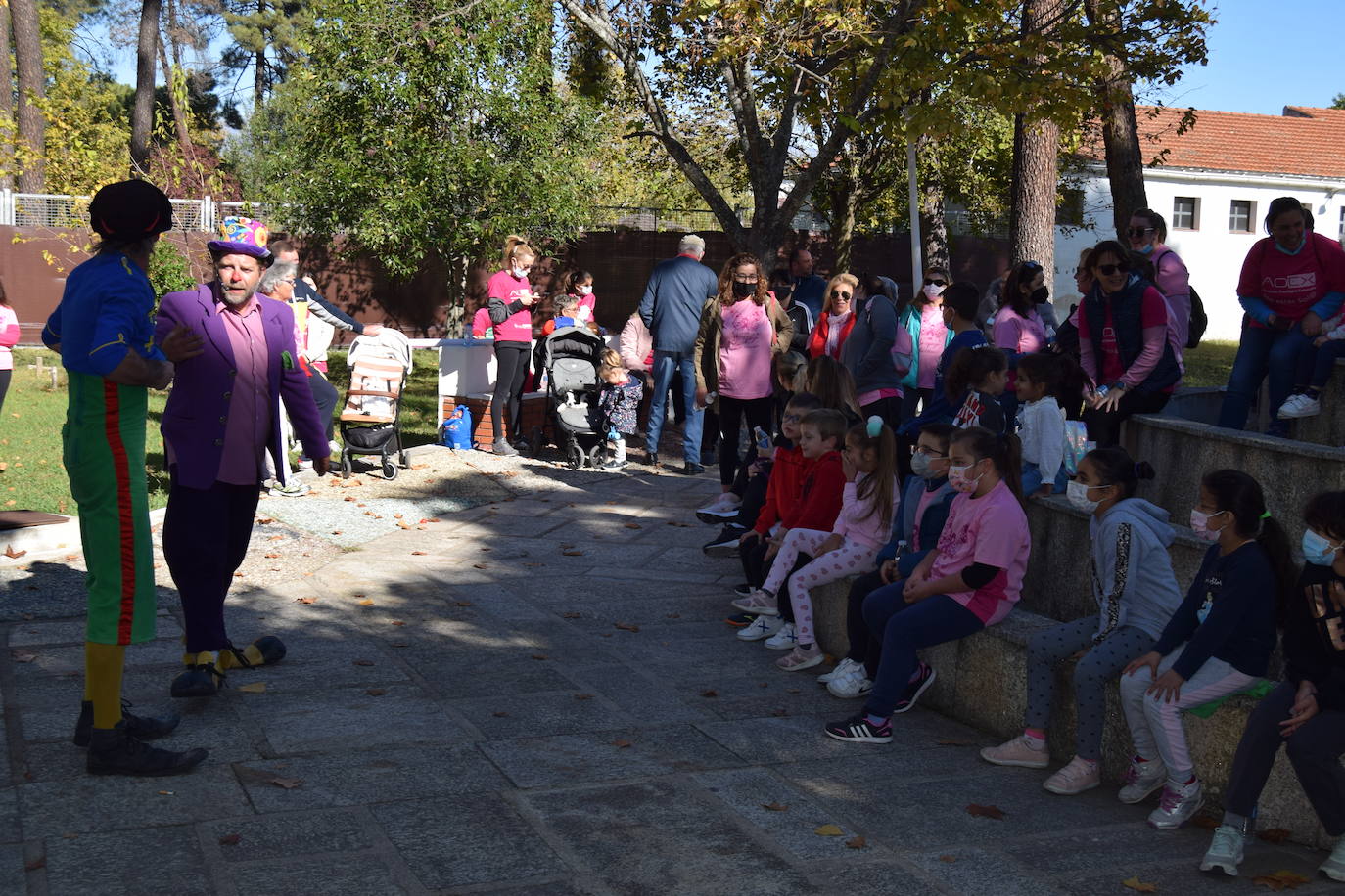 Fotos: Talayuela se vuelve a teñir de rosa