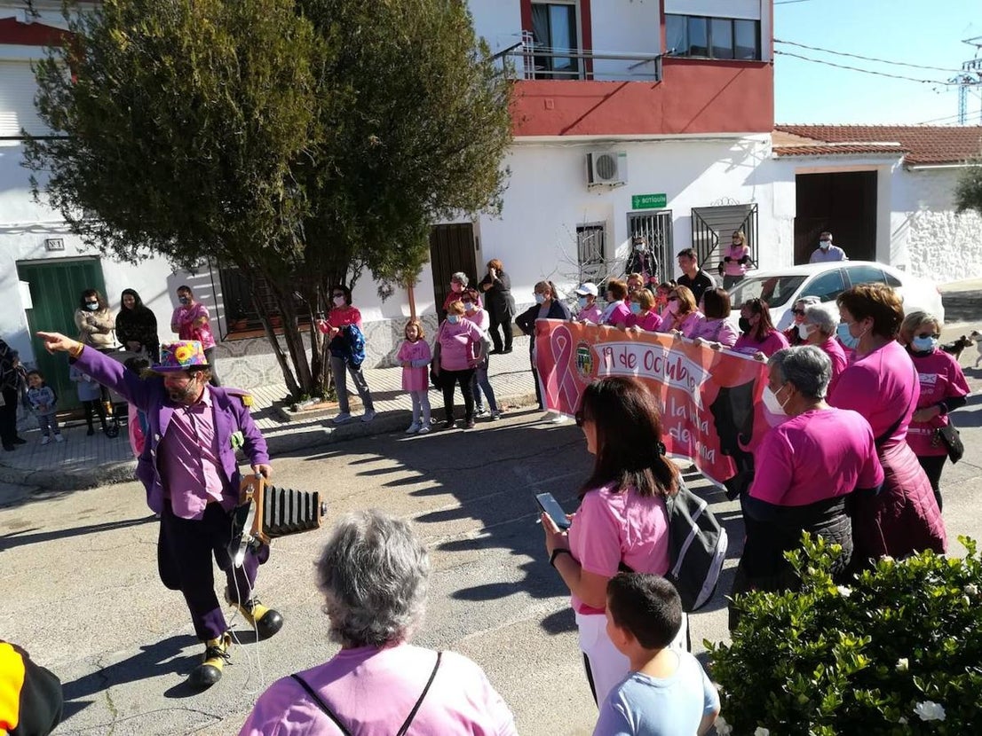 Fotos: Fotogalería Marcha Rosa en Barquilla de Pinares y Santa María de las Lomas