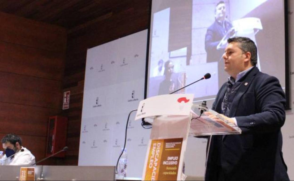 Monforte asegura que la negociación colectiva aún necesita un impulso para recoger las necesidades laborales de las personas con discapacidad