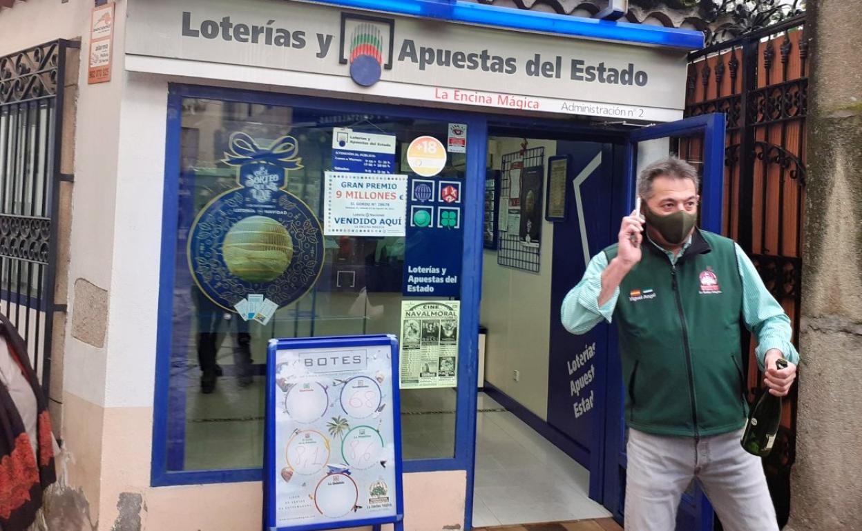 Diez décimos de uno de los quintos premios del sorteo de Lotería de Navidad se venden en Navalmoral
