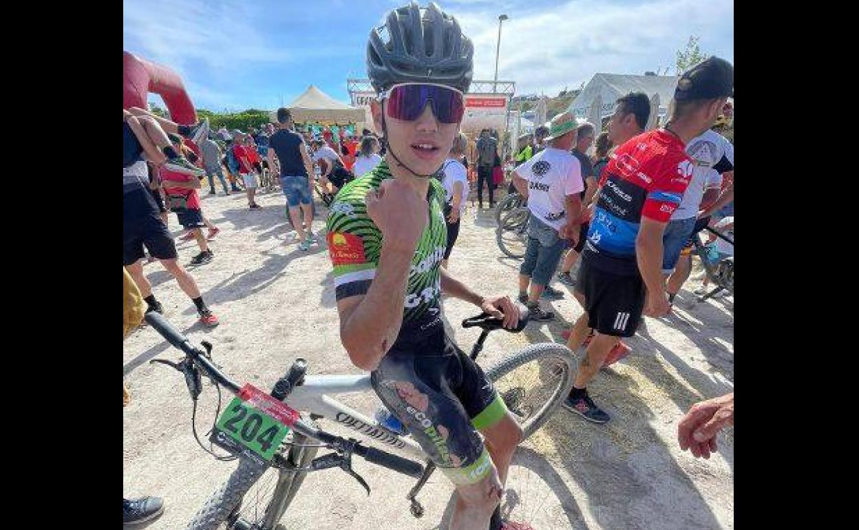 Las jóvenes promesas del Extremadura-Ecopilas, Vizcaíno y Murillo, satisfechos con su participación en la Copa de España BTT XCO