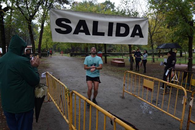 Fotos: Aned organiza la primera edición de la carrera popular 'Pinar de Talayuela'