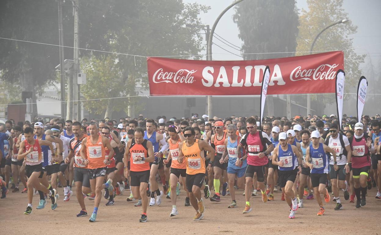 Houssame Benabbou domina de nuevo la Media Maratón Elvas-Badajoz