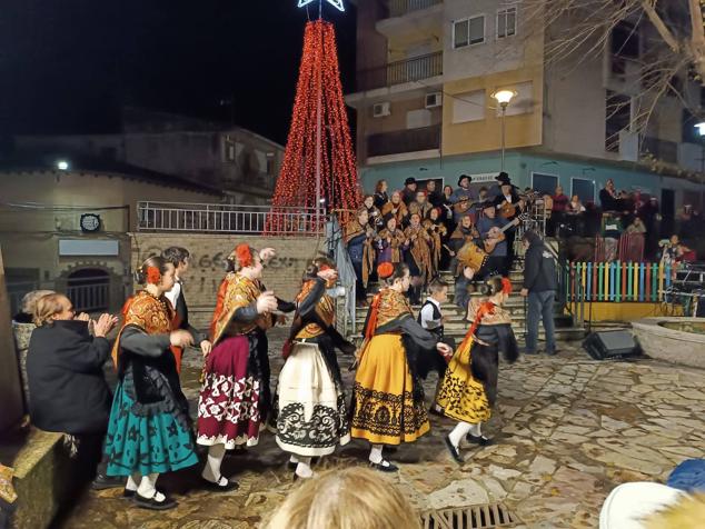 Fotos: VI Certamen de Villancicos 'Villa de Talayuela'