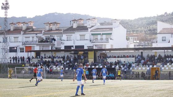 Los azulones suman un punto y se mantienen en la pelea
