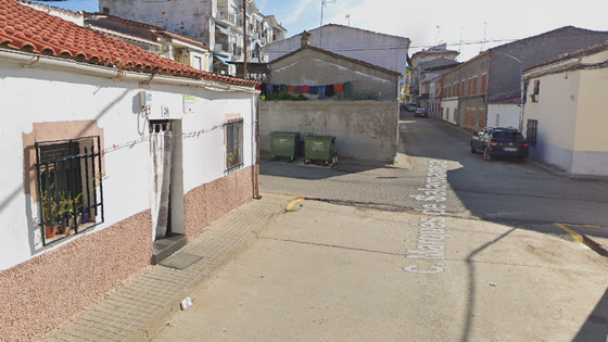 Una familia con cuatro hijos es atendida por una fuga de gas butano en la avenida Marqués de Salamanca