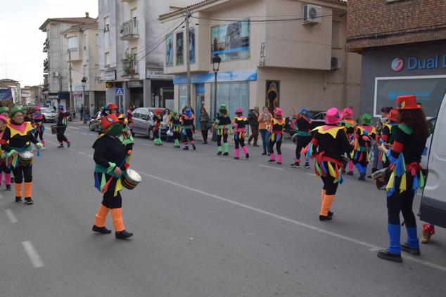 Fotos: Desfile de carrozas y comparsas Talayuela 2023