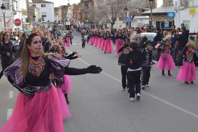 Fotos: Desfile de carrozas y comparsas Talayuela 2023