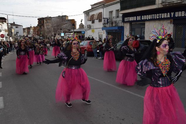 Fotos: Desfile de carrozas y comparsas Talayuela 2023