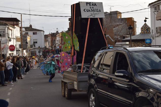 Fotos: Desfile de carrozas y comparsas Talayuela 2023