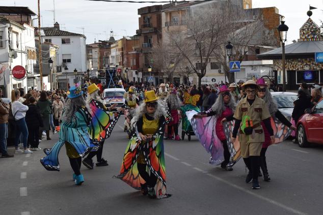 Fotos: Desfile de carrozas y comparsas Talayuela 2023