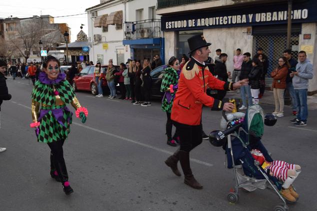 Fotos: Desfile de carrozas y comparsas Talayuela 2023