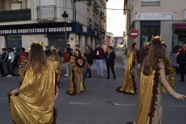 Fotos: Desfile de carrozas y comparsas Talayuela 2023