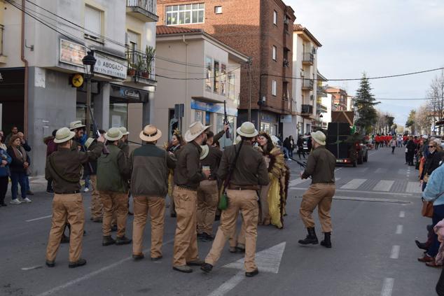 Fotos: Desfile de carrozas y comparsas Talayuela 2023