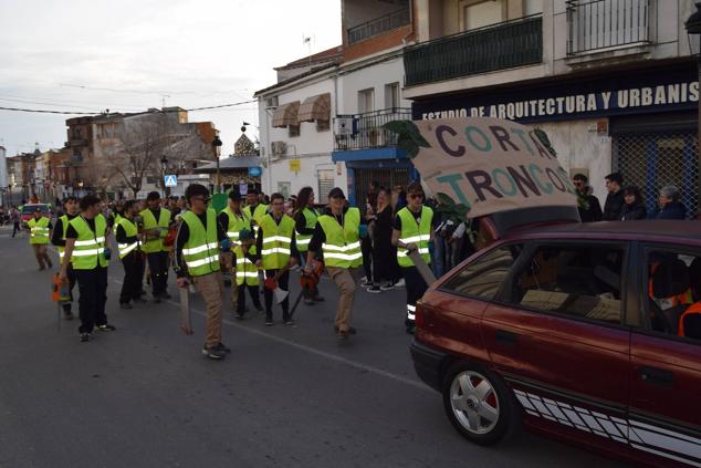 Fotos: Desfile de carrozas y comparsas Talayuela 2023