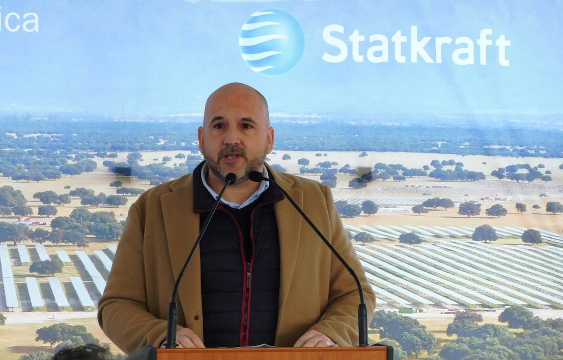 Talayuela II, energía limpia, autóctona y asequible en mitad de la dehesa
