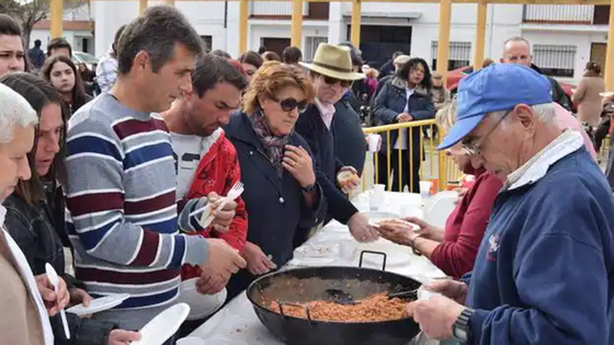 Barquilla de Pinares celebra de nuevo su matanza tradicional
