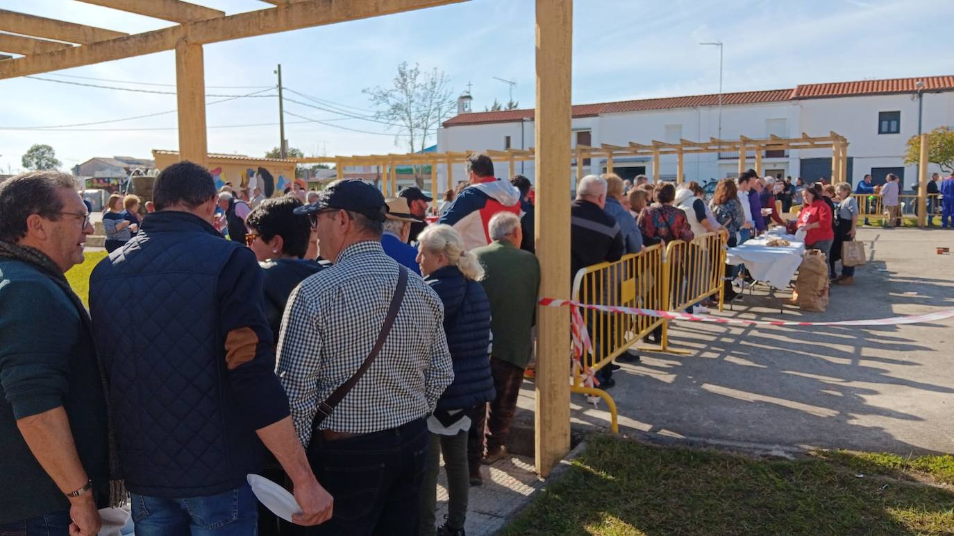 Barquilla de Pinares celebra su tradicional matanza anual