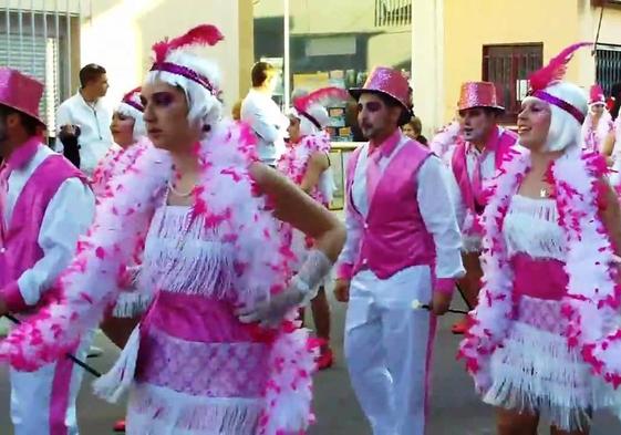 El sábado, a desfilar...