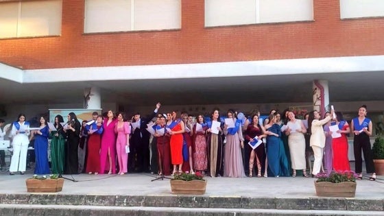 Los alumnos del instituto San Martín celebran su graduación